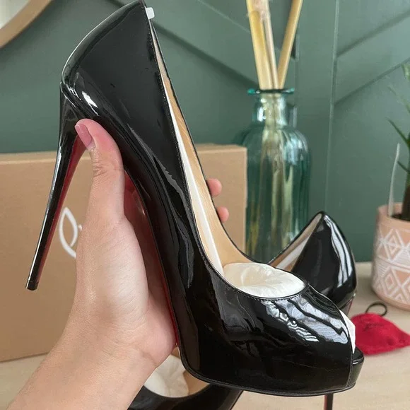 Christian Louboutin Very Prive Patent Black 40.5 - Picture 9 of 11